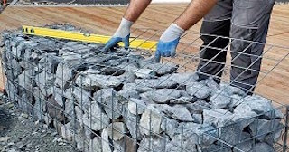 Устройство подпорной стенки из габионов в Йошкаре-Ола в октябре